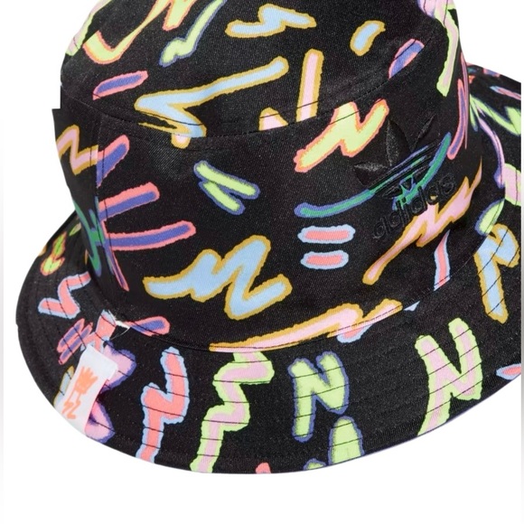 adidas Originals Love Unites Pride Reversible Bucket Hat Black Purple OS - Picture 7 of 7